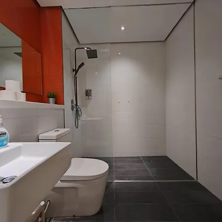 Arcoris Mont Kiara 7# Premium 2-Bedroom With Balcony #1-4 Pax Kuala Lumpur Luaran gambar